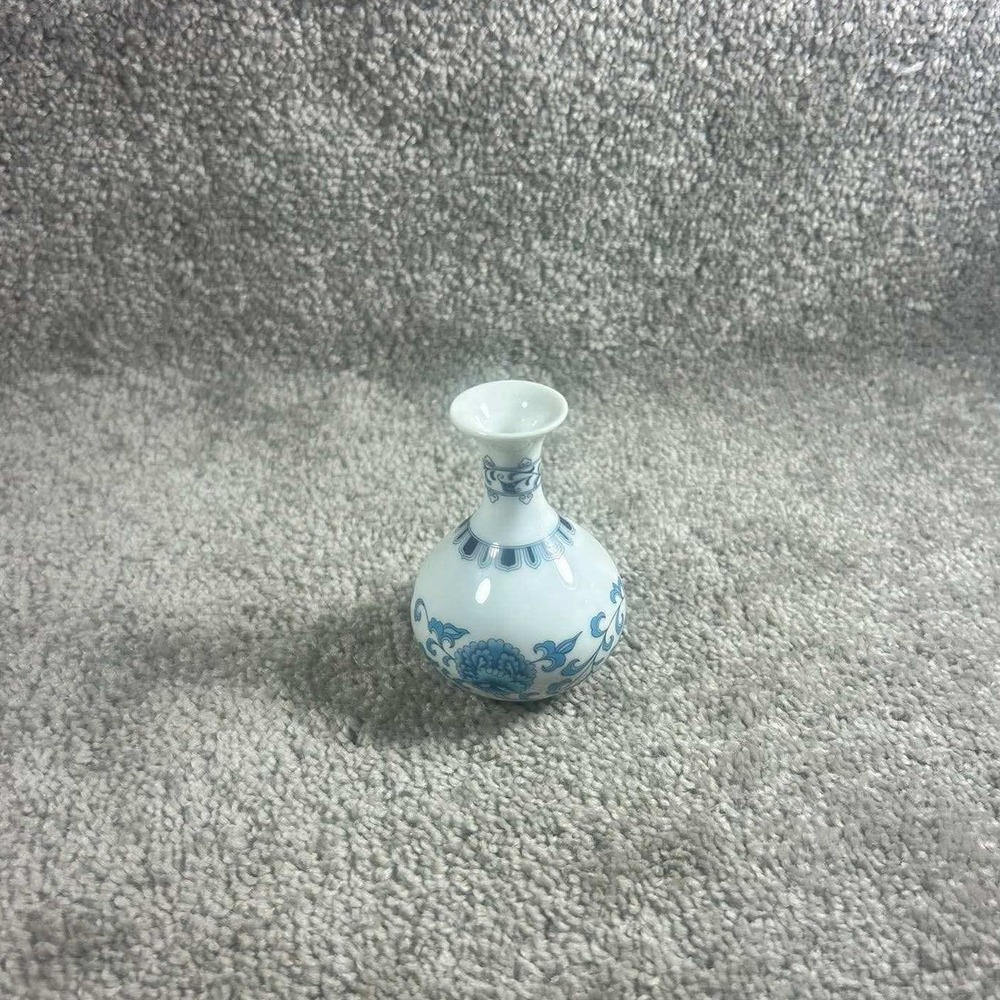 Miniature Vase Blue White Floral Porcelain Japan Decorative Art 2.75"